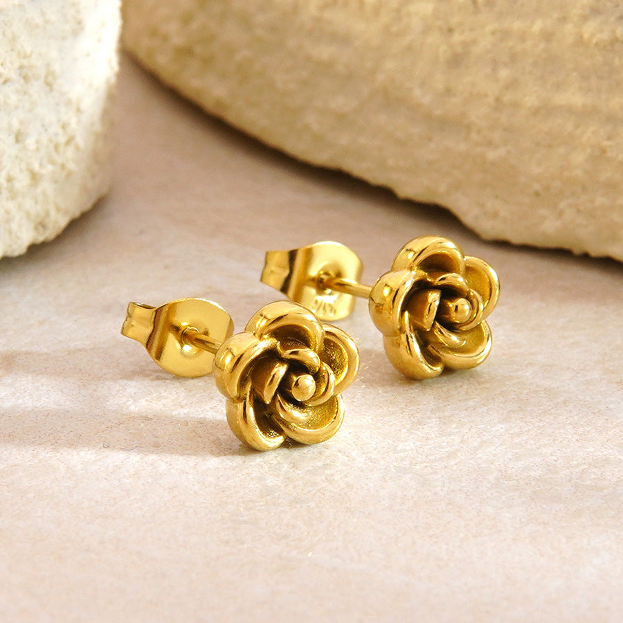 Conjunto de Collar y Pendientes de Flores | Joyería Dorada de Estilo Francés