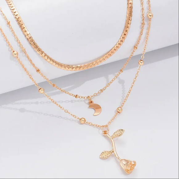 ✨ Collar Luna y Flor