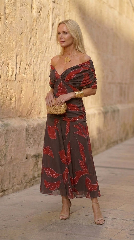 Vestido Floral Elegante con Escote Versátil para Eventos