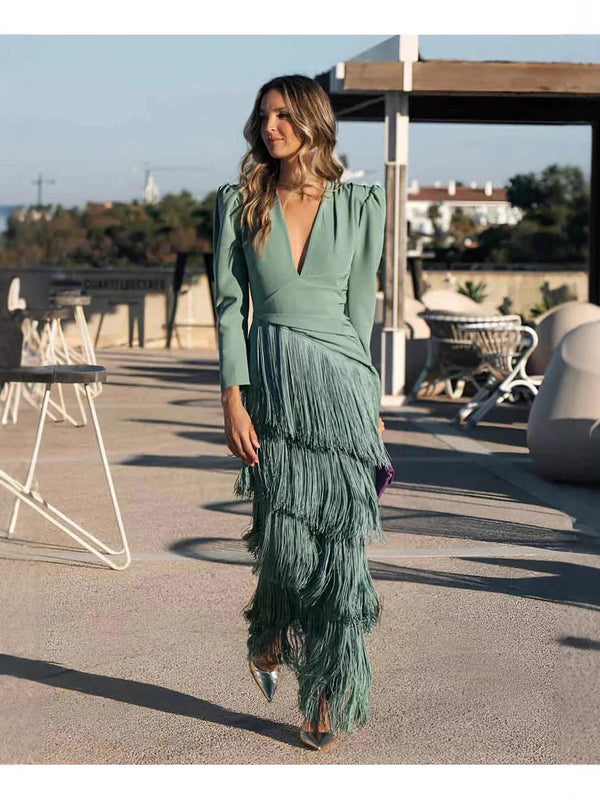 Vera – Vestido de Escote en V y Flecos