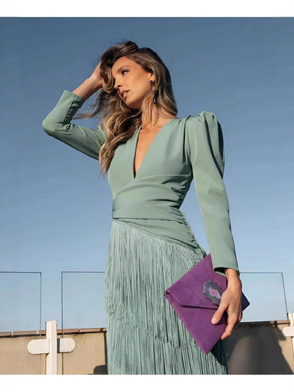Vera – Vestido de Escote en V y Flecos