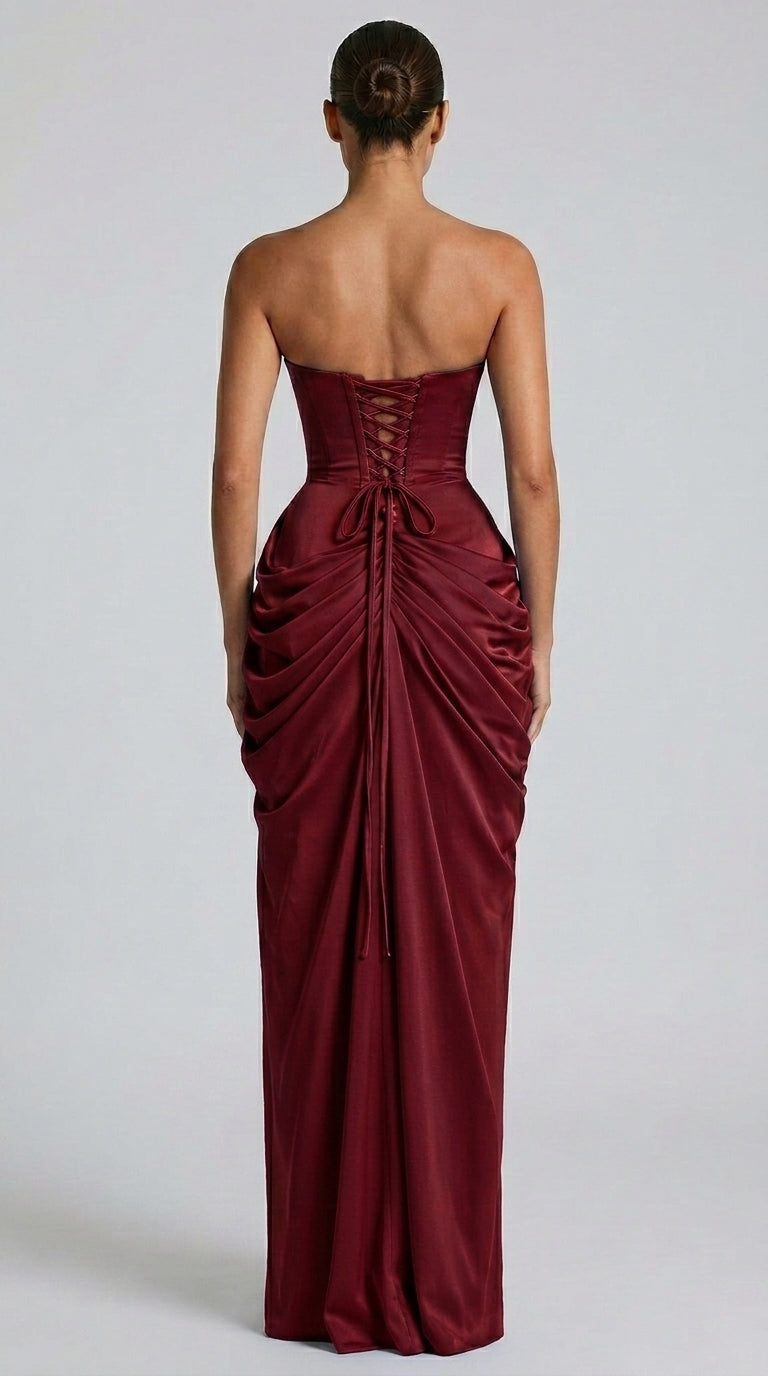 Vestido Romántico Sin Tirantes con Pliegues y Abertura